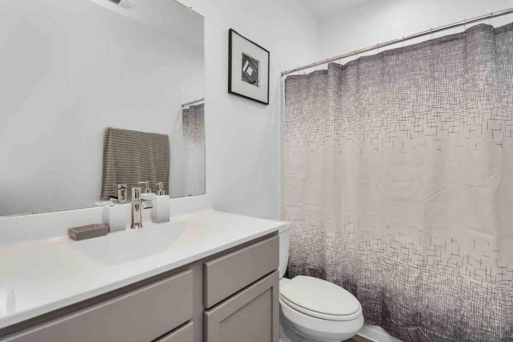 4Bedroom Escape - Near Med Center With Backyard Houston Zewnętrze zdjęcie