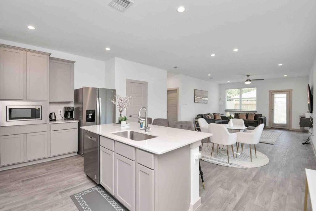 4Bedroom Escape - Near Med Center With Backyard Houston Zewnętrze zdjęcie